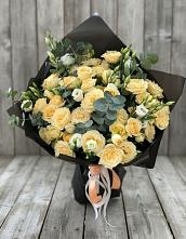 Букет цветов из:  Розы и Лизиантусы #REPLACE_PRED# Юшково
