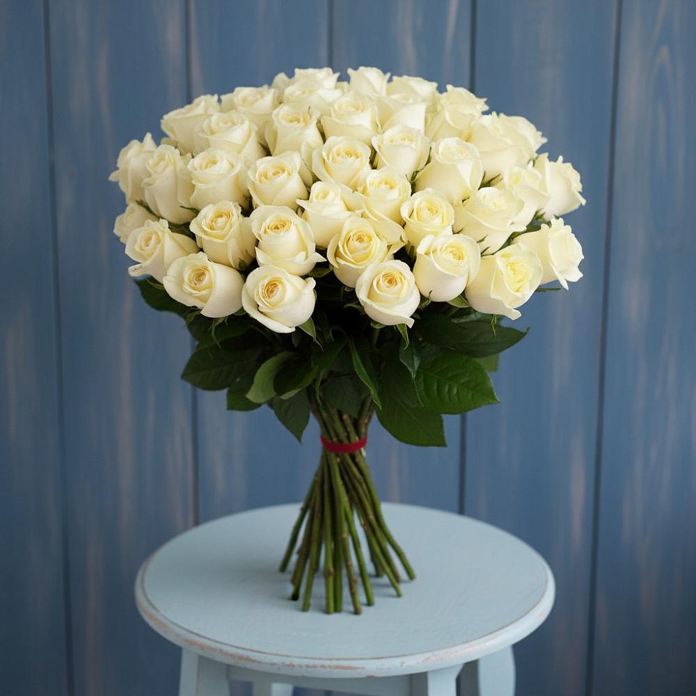 Букет 51 Белая роза Эдлесс Лав в Юшково