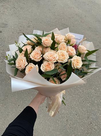 Букет Кремовые розы Латте в Юшково