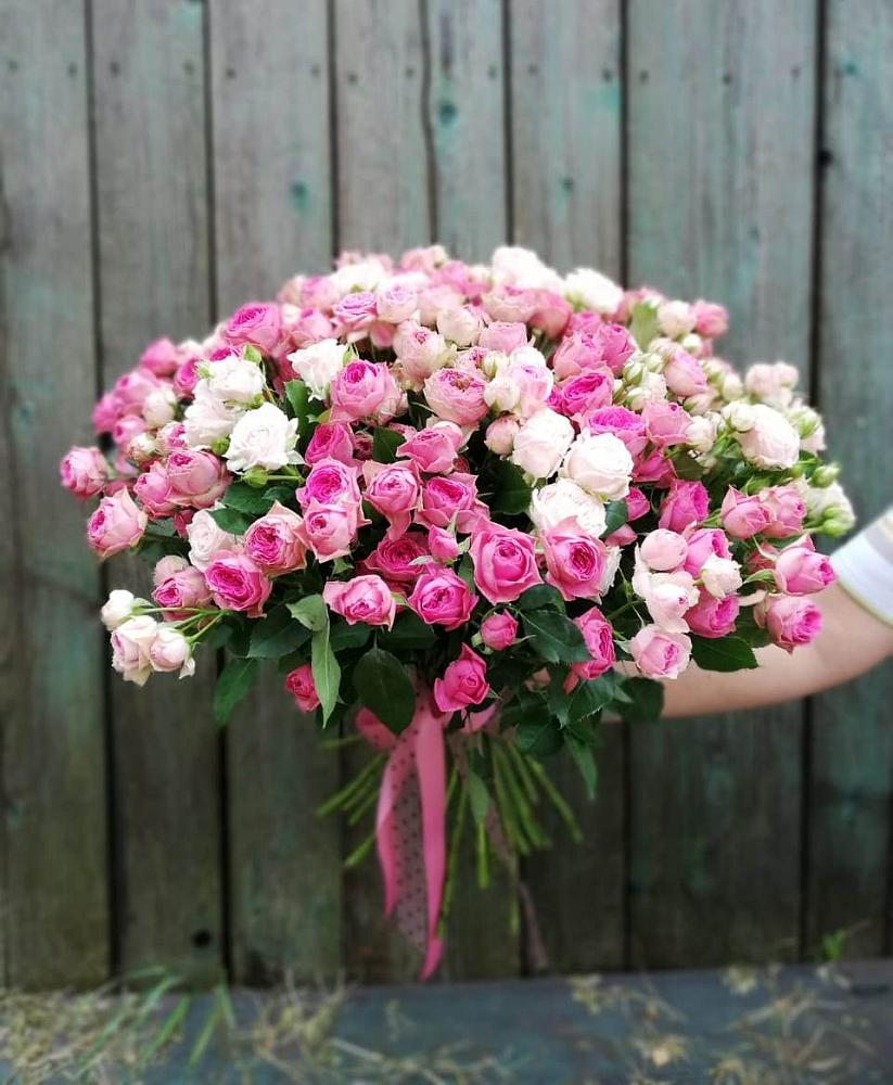 Букет Розовые кустовые розы Натали и Лав Лидия в Юшково