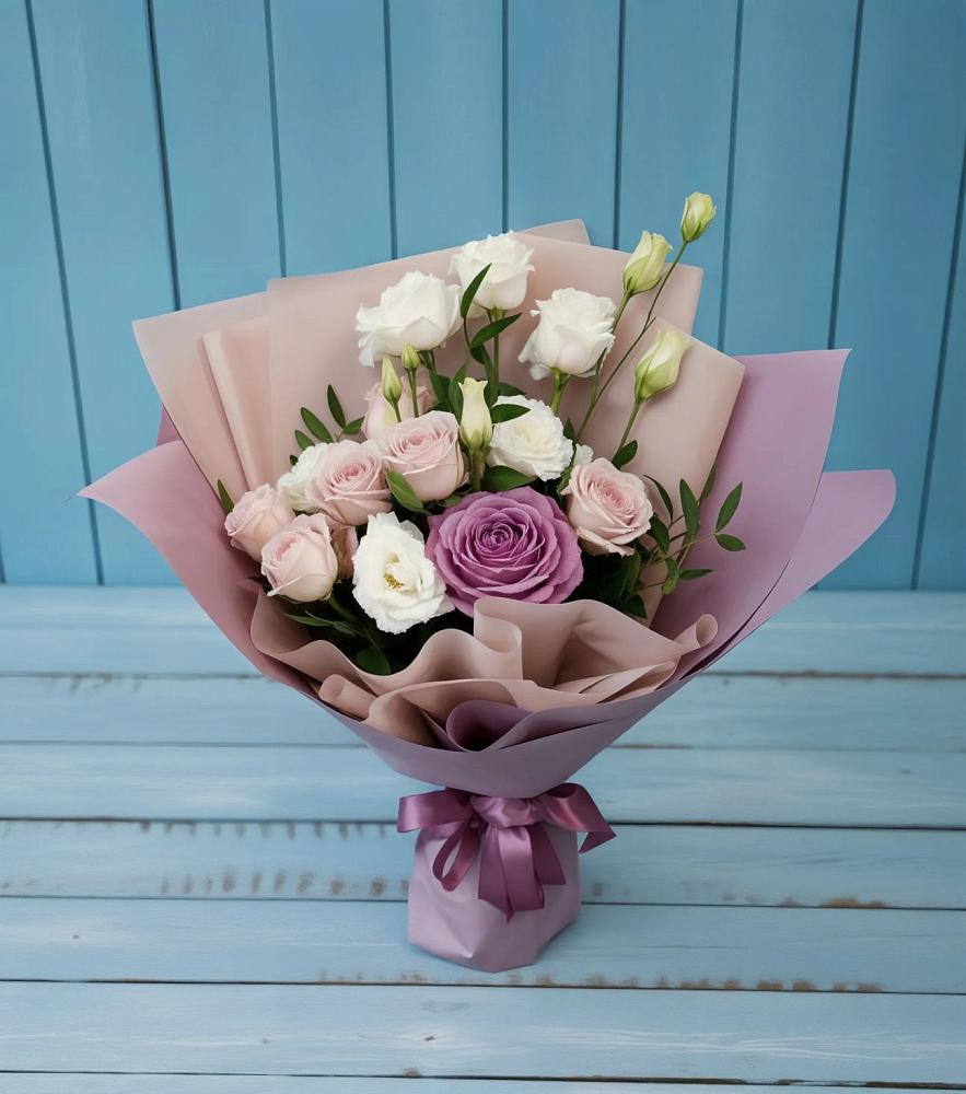 Букет цветов из: Розы и Лизиантусы в Юшково